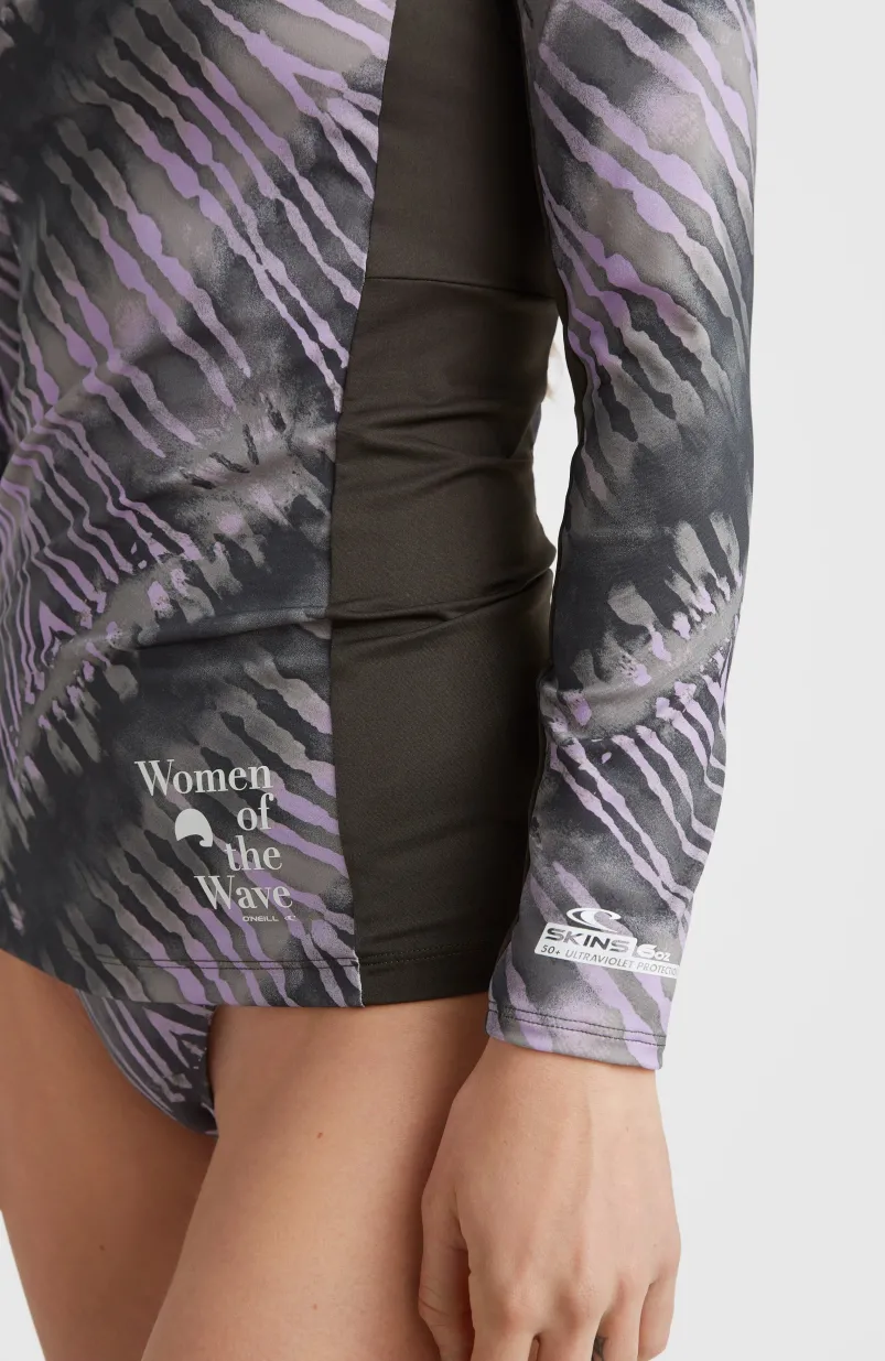 Women Of The Wave Longsleeve UPF 50+ Sun Shirt Skin | Grey Tie Dye